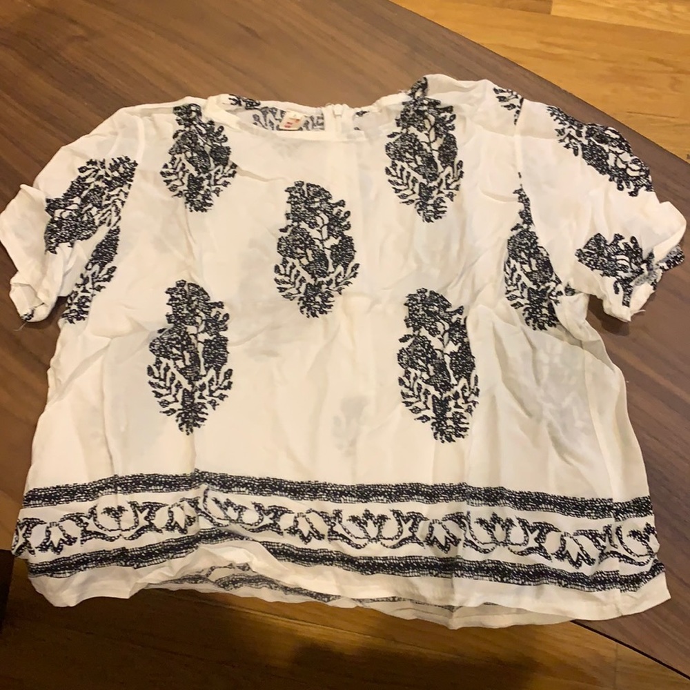 Crop top